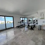 Beautiful Apartment Top Location!